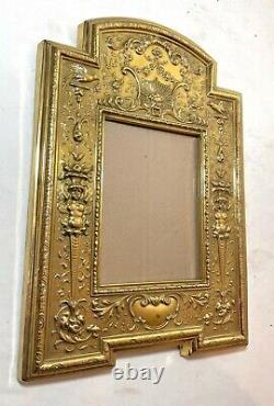 Antique ornate relief brass Victorian 1800's figural wall mount picture frame