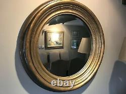 Large round Wall Mirror, Antique gilt frame 73cms diameter (frame approx 13cms)